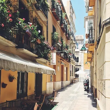 Stylish In The Heart Of With Pool Málaga