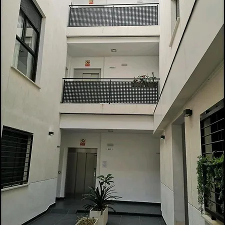 Apartment Stylish In The Heart Of With Pool *