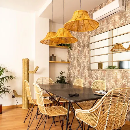 Stylish In The Heart Of With Pool Apartment *